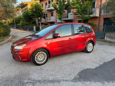 Ford C-Max Ben tenuto usata San Costanzo