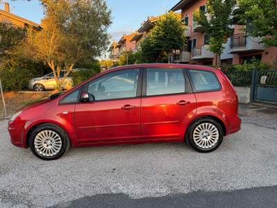 Ford C-Max Ben tenuto usata San Costanzo