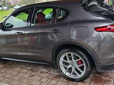 Alfa Romeo Stelvio stupenda Grigio usata TERAMO