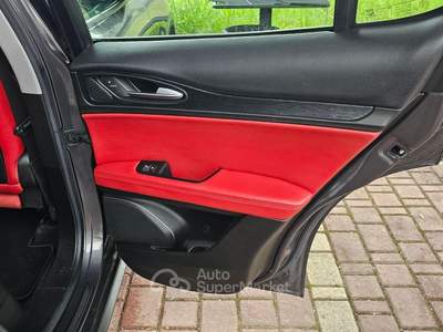 Alfa Romeo Stelvio stupenda Grigio usata TERAMO