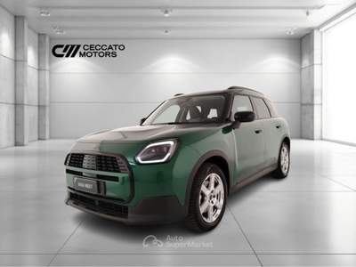 MINI Clubman 1.5 48V C Classic Steptronic Verde usata Padova