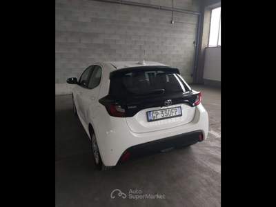 Toyota Yaris  - yaris 1.0 active Bianco usata Piacenza