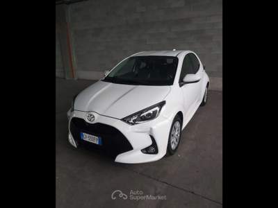Toyota Yaris  - yaris 1.0 active Bianco usata Piacenza