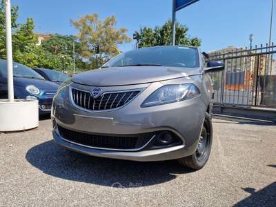 Lancia Ypsilon  - ypsilon 1.2 silver gpl 69cv Grigio usata Roma