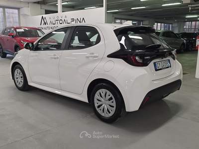 Toyota Yaris  - yaris 1.5h active Bianco usata Torino