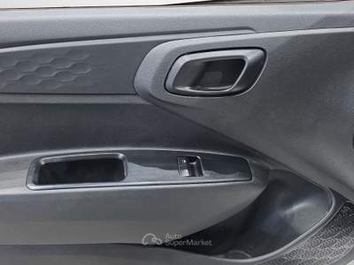 Hyundai i10  1.0 advanced econext gpl Bianco usata Firenze