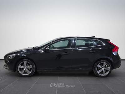 Volvo V40  2.0 d2 eco kinetic my18 Nero usata Firenze