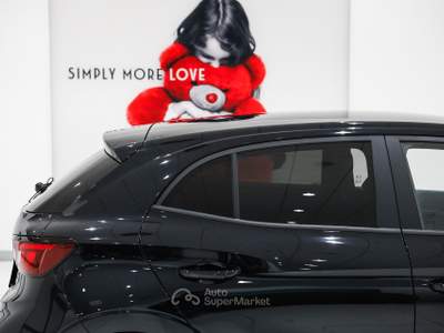 MG3  hybrid+ lux my25.5 black Nero usata Firenze