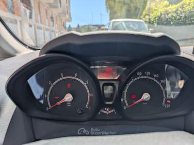 Ford Fiesta auto non fumatori Grigio usata MATERA