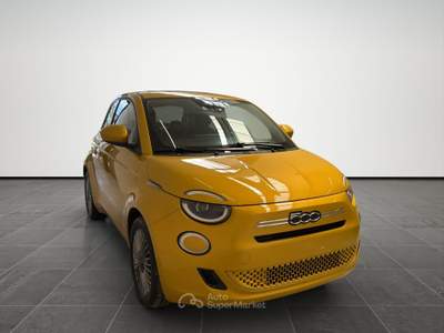 Fiat 500  hybrid berlina torino 1.0hybrid berlina Giallo usata Firenze