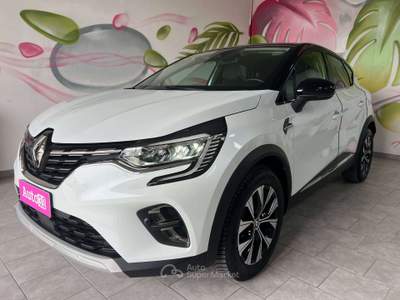 Renault Captur Captur II 2023 1.0 tce Techno 90cv SENZA OBBLIGO DI FINANZIAMENTO Bianco usata Terracina