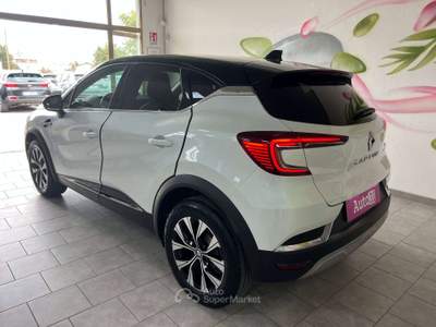 Renault Captur Captur II 2023 1.0 tce Techno 90cv SENZA OBBLIGO DI FINANZIAMENTO Bianco usata Terracina