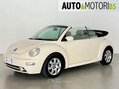 Volkswagen New Beetle 1.6 Cabrio Beige usata Concesio