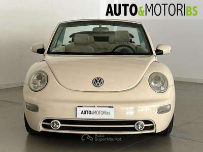 Volkswagen New Beetle 1.6 Cabrio Beige usata Concesio