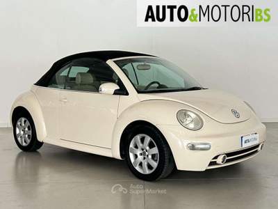 Volkswagen New Beetle 1.6 Cabrio Beige usata Concesio