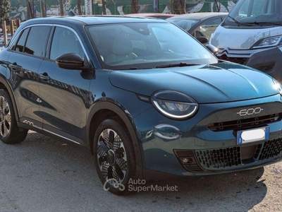 Fiat 600 Hybrid LA PRIMA II 1.2cc 110cv CAMERA POST. NAVI Verde usata Roma