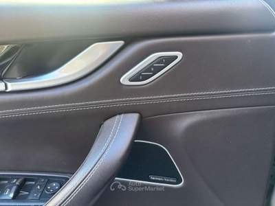 Maserati Levante 3.0 V6 275cv auto Beige usata Milano