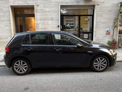 Volkswagen Golf DSG 5p. *Metano* 130CV Nero usata Bari