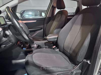 BMW Serie 2 218d 218 Manuale+Navi+Euro 6 usata Sedriano