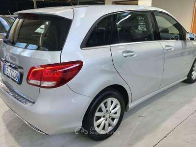 Mercedes-Benz Classe B Neopatentati B180 Sport Manuale Euro 6 usata Sedriano