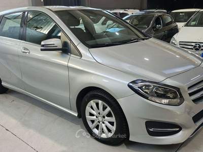 Mercedes-Benz Classe B Neopatentati B180 Sport Manuale Euro 6 usata Sedriano