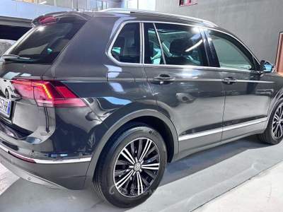 Volkswagen Tiguan 150cv usata Sedriano
