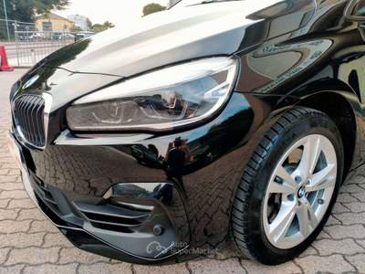 BMW Serie 2 Gran Tourer 218d 218 D GRAN TOURER XDRIVE 7 POSTI MODEL YEAR 2021 4X4 STEPTRONIC ANTIFURTO Nero usata Rubano