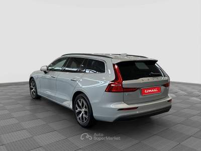 Volvo V60 V60 B4 (d) automatico Core Grigio usata Roma