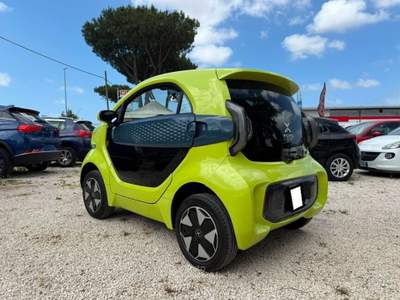 XEV Yoyo  Giallo usata Roma