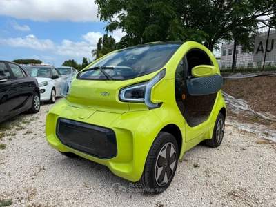 XEV Yoyo  Giallo usata Roma