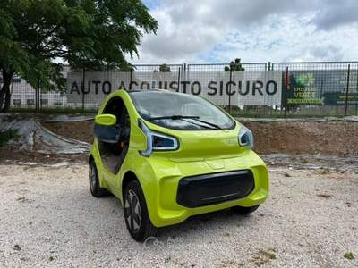XEV Yoyo  Giallo usata Roma