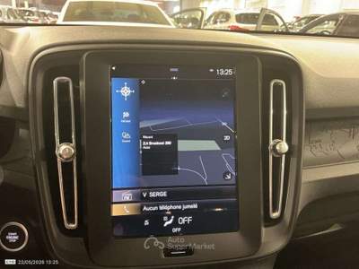 Volvo XC40 VOLVO XC40 1.5 T2 129CV 6M. MOMENTUM PRO ( FARI LE Nero usata Salerno