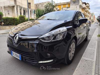 Renault Clio DIESEL UNIPRO NAVI Nero usata CORATO