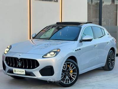 Maserati Grecale 2.0 mhev GT 300 CV IVA ESPOSTA ITALIANA Argento usata Pomigliano d'Arco