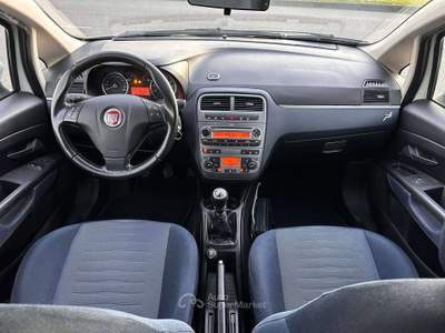 Fiat Punto Punto III 2014 5p 1.3 mjt II 16v Street eco s Bianco usata Inzago