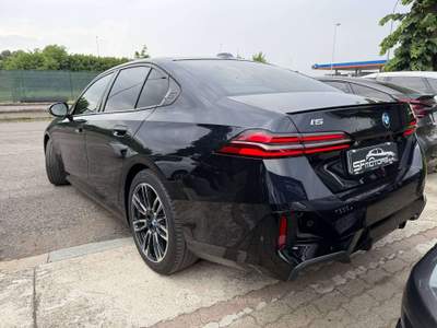 BMW Serie 5 530d Futura i5 Serie 5 G60 Berlina xdrive40 MSport Pro Blu/Azzurro usata Alessandria