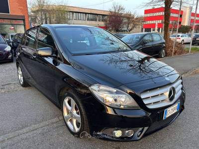Mercedes-Benz Classe B Classe B - T246 cdi be Executive *133.000 KM* Nero usata Inzago
