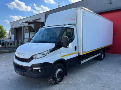 Iveco Daily 60c17  Cassone con Sponda/Pedana Idraulica Nero usata Carpenedolo