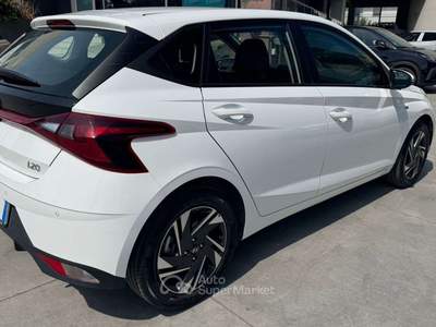 Hyundai i20 1.0 T-GDI 48V iMT Connectline Bianco usata SAN BENEDETTO DEL TRONTO