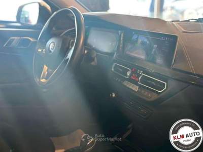 BMW Serie 1 118d 118 d 5p. Sport aut tetto apribile Bianco usata Roma