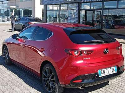 Mazda 3 3 5p 2.0 m-hybrid Homura 150cv Rosso usata Liscate