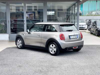 MINI 1.5 Cooper D Hype 5 1.2 Benzina 102CV E6 - 2016 Grigio usata Roma