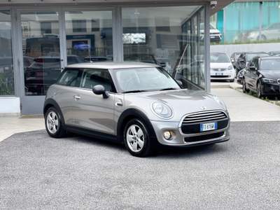 MINI 1.5 Cooper D Hype 5 1.2 Benzina 102CV E6 - 2016 Grigio usata Roma
