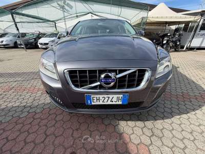Volvo V70 V70 III 2.0 d3 Summum geartronic E5 Grigio usata Torino