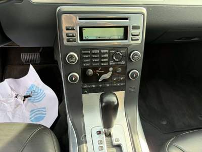 Volvo V70 V70 III 2.0 d3 Summum geartronic E5 Grigio usata Torino