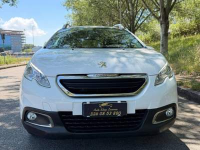 Peugeot 2008 S&S Black Matt Bianco usata Livorno