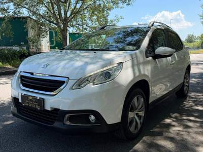 Peugeot 2008 S&S Black Matt Bianco usata Livorno