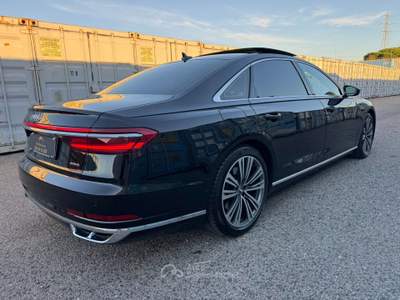 Audi A8 4.0 quattro tiptronic Nero usata Livorno
