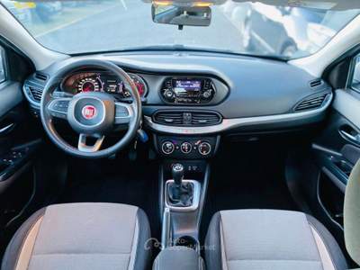 Fiat Tipo Mjt 4 porte Lounge Grigio usata Livorno