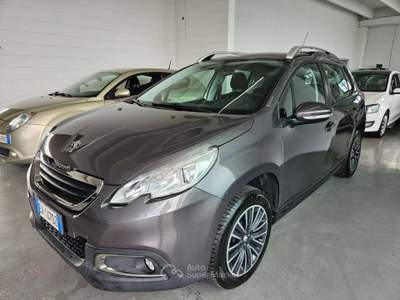 Peugeot 2008 1.2 puretech (vti) 12v Access 82cv Grigio usata Martinengo